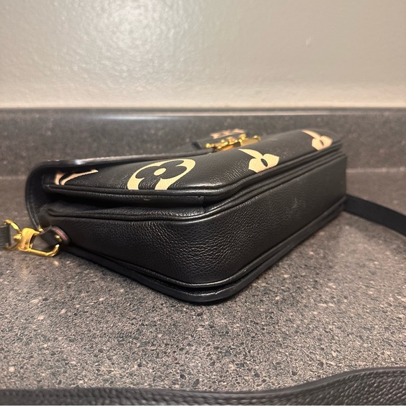 Louis Vuitton Empreinte Pochette Metis Giant Monogram Black - Picture 10 of 16
